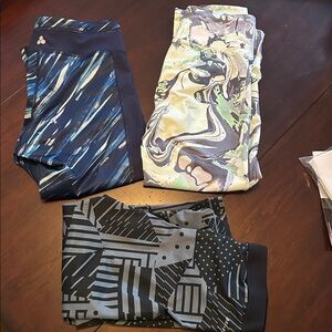 Women’s athletic workout pants DKNY. Medium Nike. Tek large.   3 pair 1 price